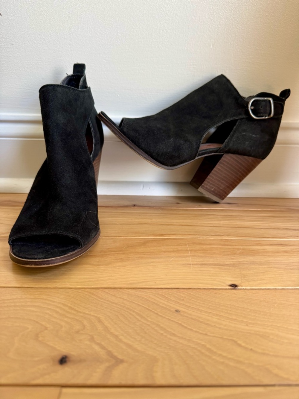 Lucky Brand Black Suede Peep-Toe Block Heel Mules